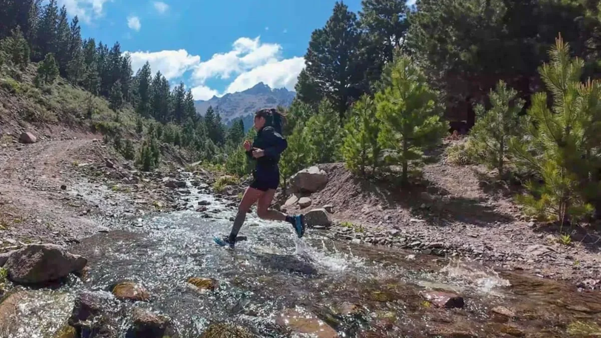 300 participantes se preparan para desafiar los senderos de Huinganco en 2026