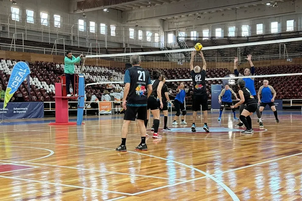 71 neuquinos participan en los Juegos Evita para Personas Mayores en Mar del Plata