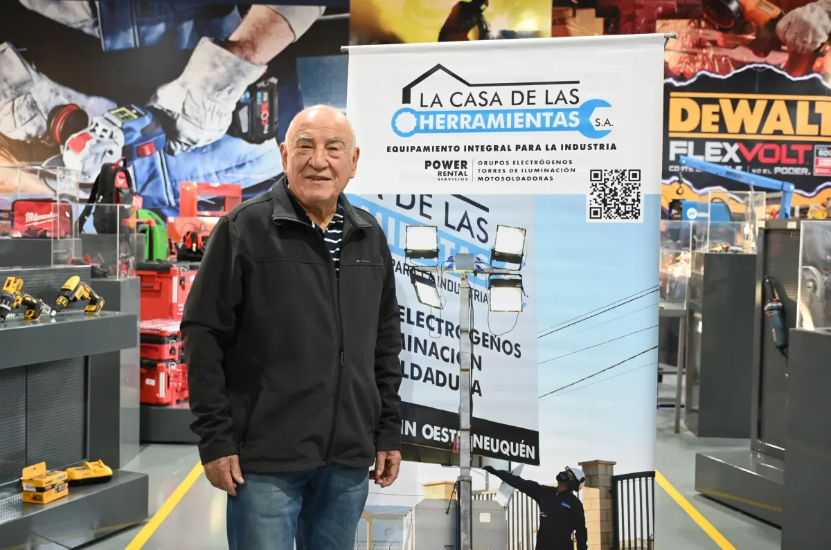 A los 80 años, un pionero del transporte en Vaca Muerta sigue marcando la diferencia