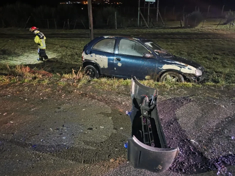 Accidente en la Ruta 40: vuelco de vehículo cerca de Los Faldeos genera preocupación