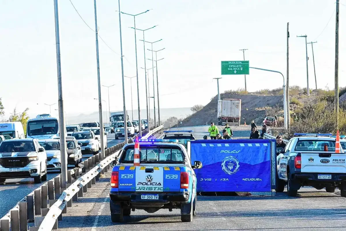 Accidente fatal en la Ruta 7: motociclista pierde la vida en Neuquén