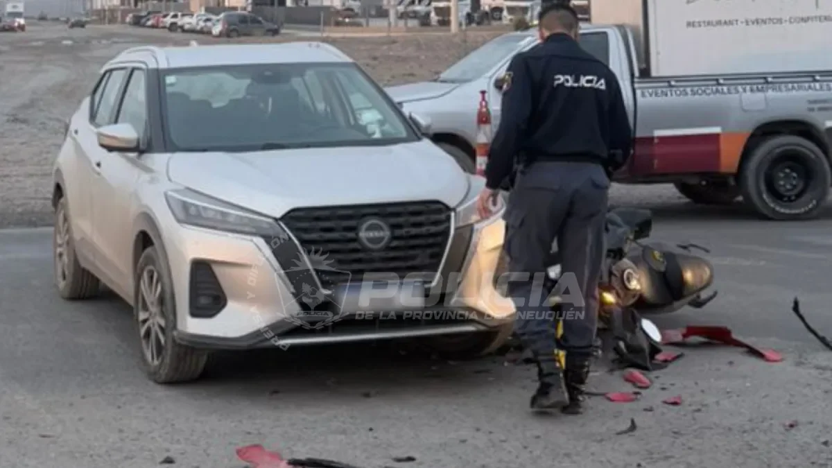 Accidente grave en Autovía Norte: moto colisiona contra auto dejando heridos