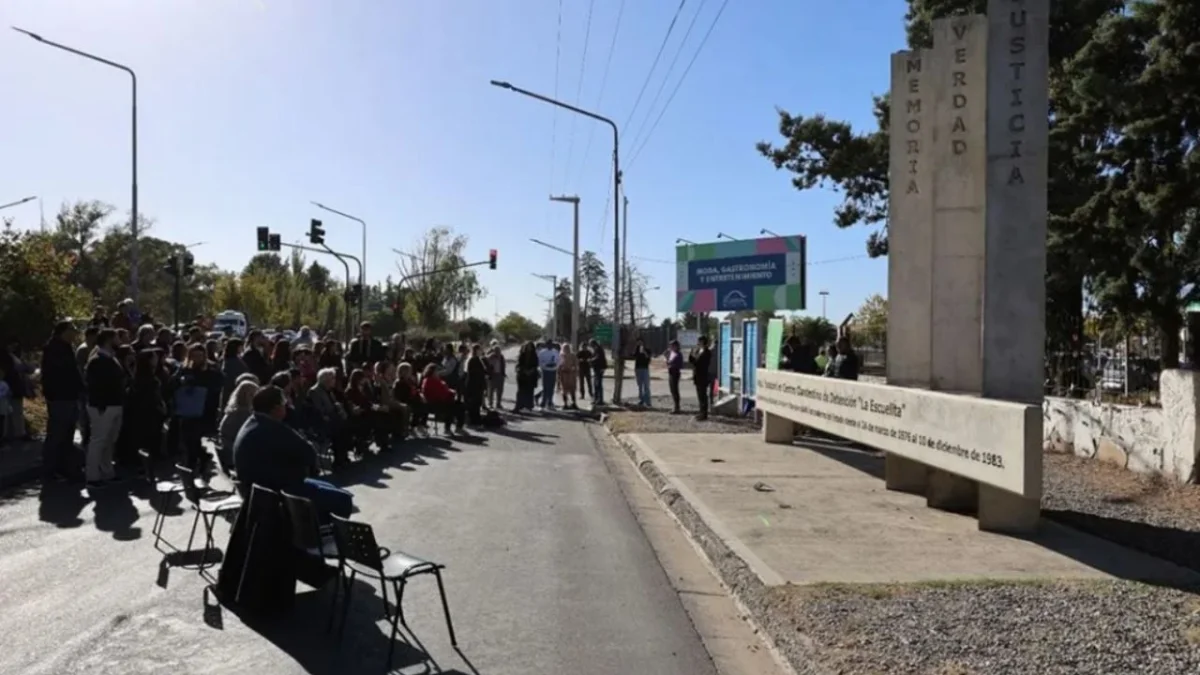 Acto en La Escuelita: Neuquén conmemora el golpe de Estado de 1976