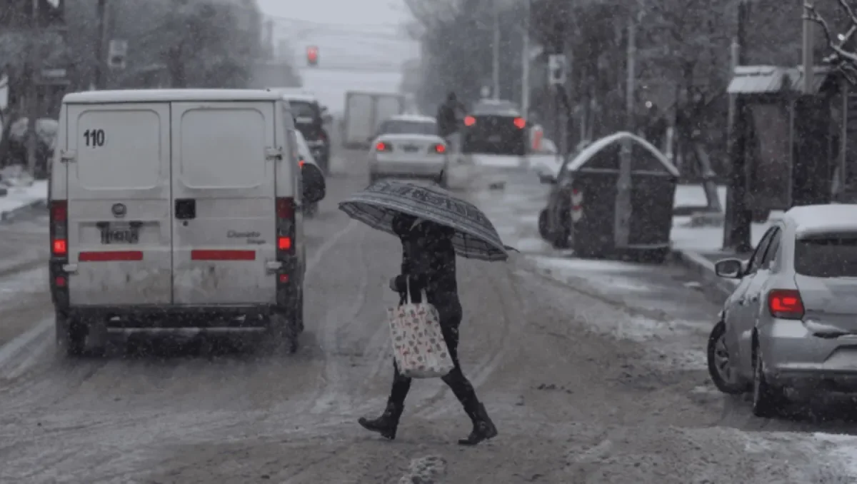 Alerta meteorológica: lluvia y nieve amenazan a Neuquén este jueves y viernes