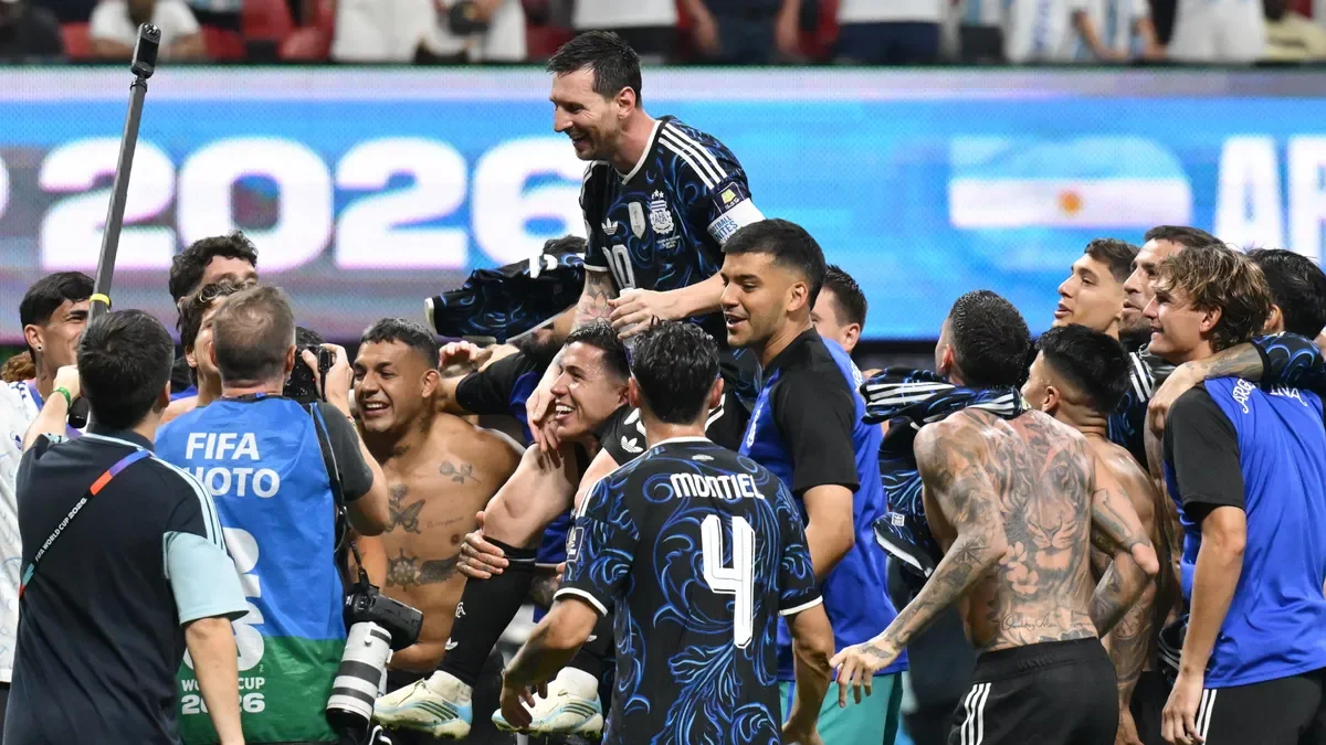 Argentina se prepara para una nueva final mundial en el fútbol internacional