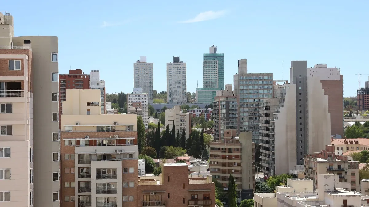 Asalto en Airbnb en Neuquén: víctimas engañadas en simulacro de cambio de dólares