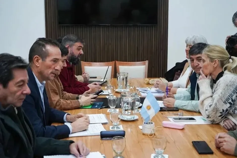 ATE analiza propuesta de Neuquén: ajuste por IPC hasta 2027 y nuevo salario mínimo