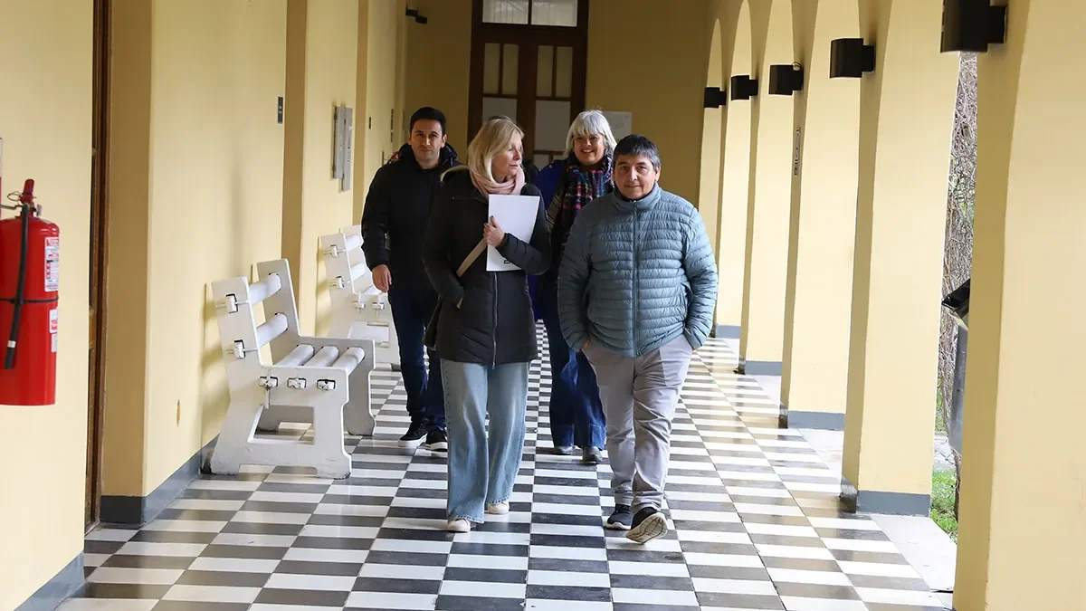 ATE y el Gobierno de Neuquén se enfrentan en la negociación salarial del "Superjueves