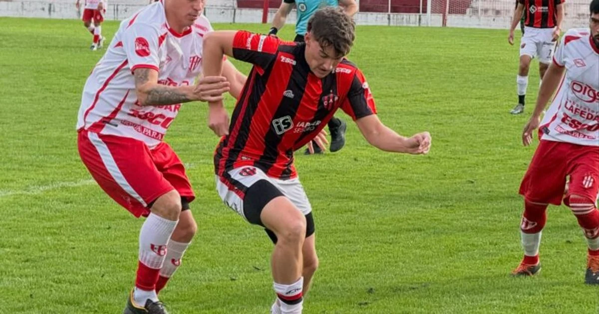 Atlético Paraná se queda con el clásico ante Patronato en un emocionante partido