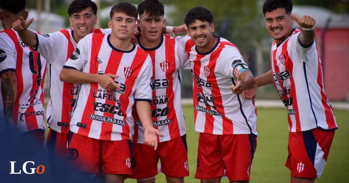 Atlético Paraná y Neuquén se enfrentan en la etapa decisiva del Regional Amateur