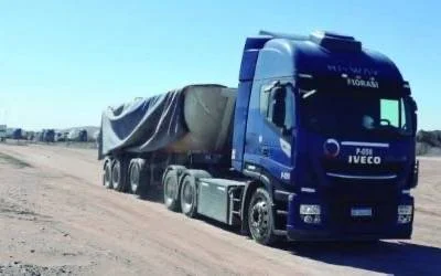 Aumento del tránsito pesado en la Ruta Nacional 5 por el crecimiento de Vaca Muerta