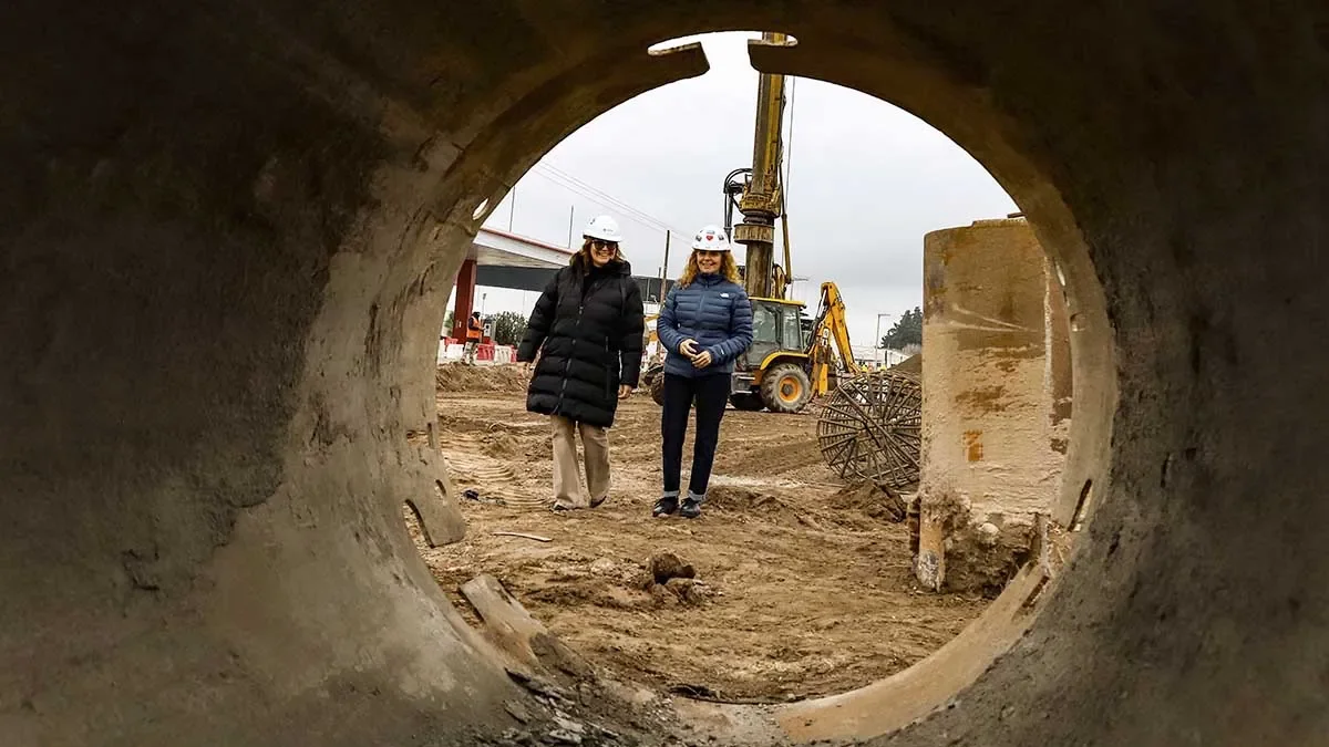 Avance significativo en la obra de puentes en Avenida Mosconi con nueva pilotera