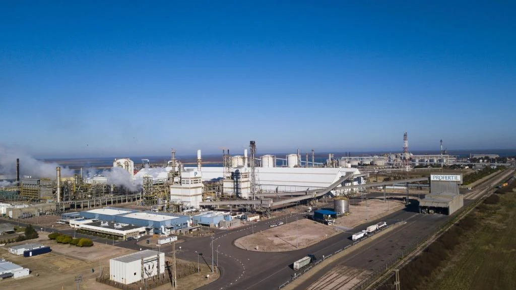 Bahía Blanca se prepara para una transformación millonaria en la industria de fertilizantes