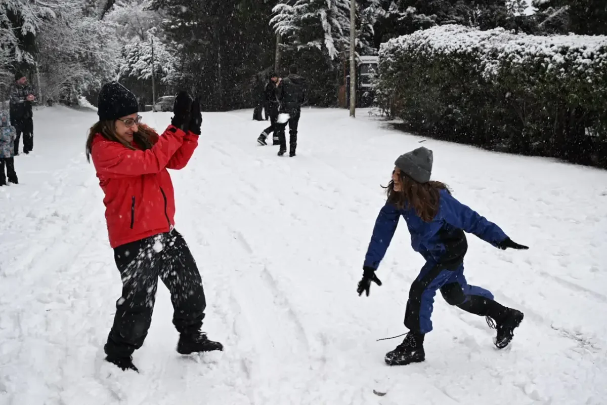 Bariloche se viste de blanco: la nieve transforma el paisaje patagónico