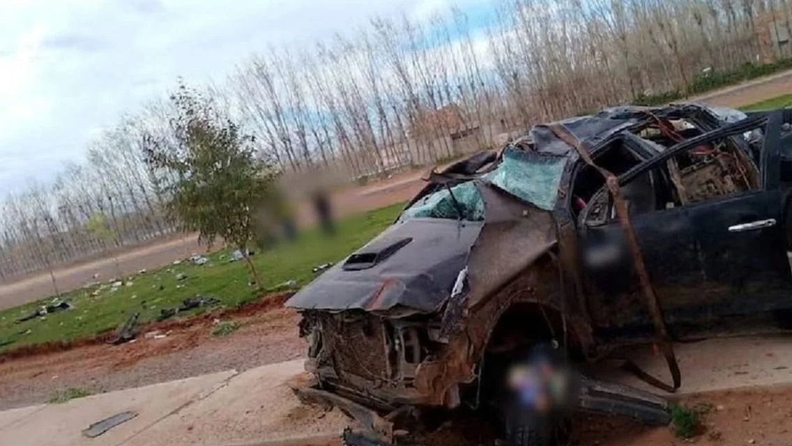 Borracho causa fatal accidente: dos jóvenes pierden la vida en trágica colisión