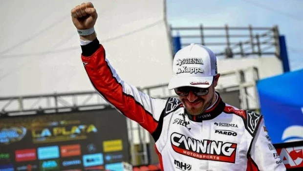 Canapino se consagra campeón en la competencia de TC en Neuquén