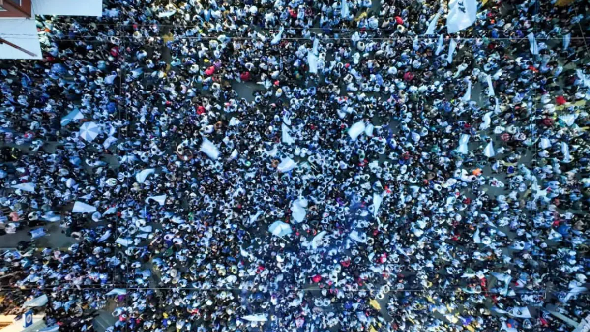 Caravanas y plazas llenas en Neuquén tras la clasificación de Argentina