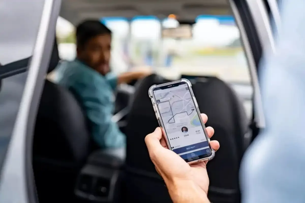 Cargos por asalto en Bariloche: un chofer de Uber herido durante el robo