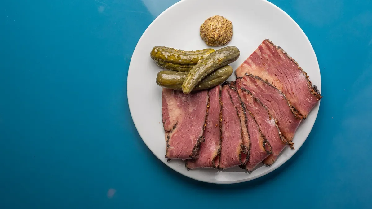 Celebración del Día Internacional del Pastrami: los mejores lugares para disfrutarlo en la región