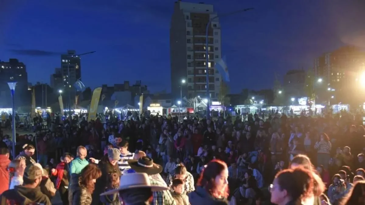Celebraciones patrias: locro y feria en el Parque Jaime de Nevares este 25 de mayo