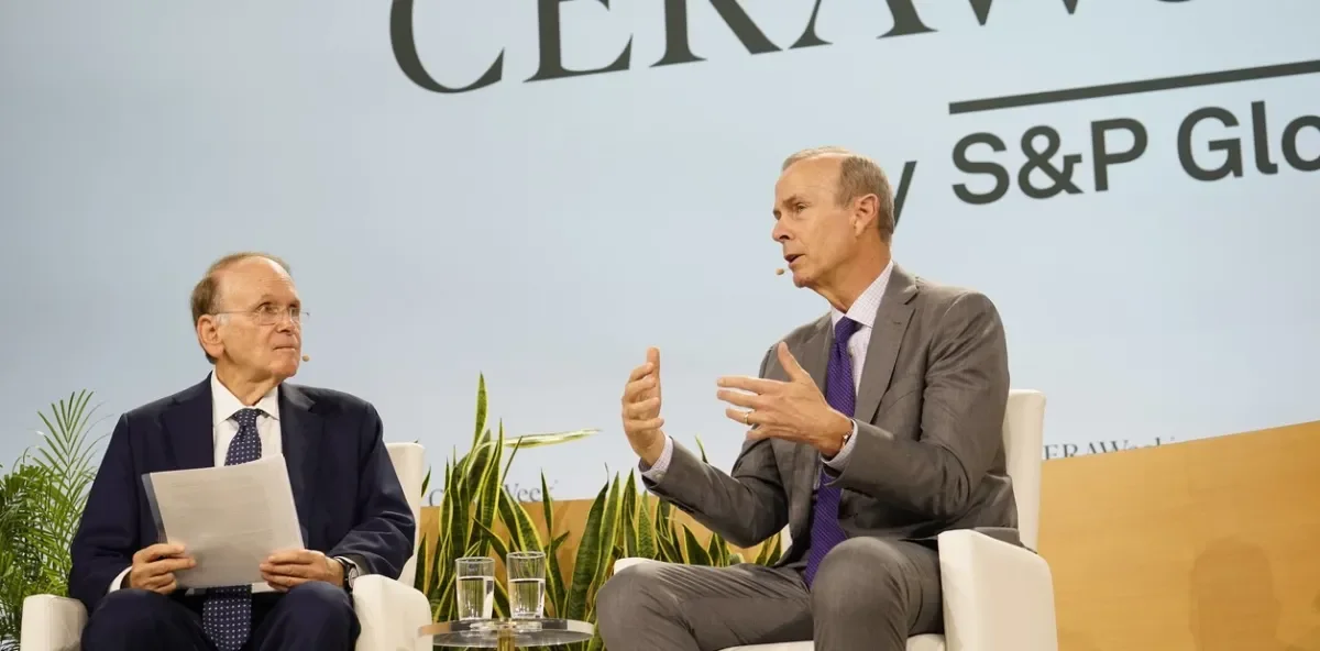 Chevron reafirma su compromiso con Vaca Muerta en CERAWeek 2026