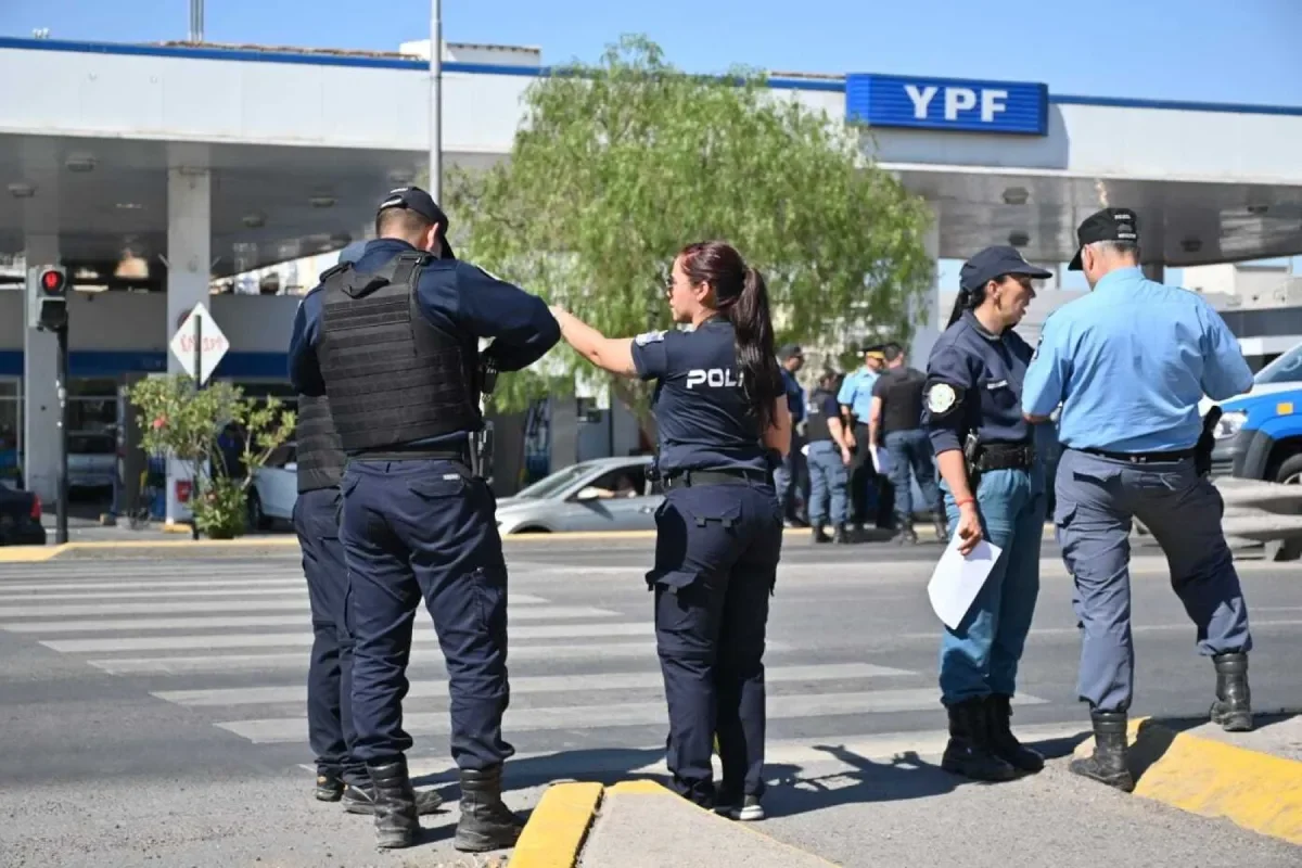 Ciclista accidentado en Ruta 22: corte de circulación afecta el tránsito en Neuquén