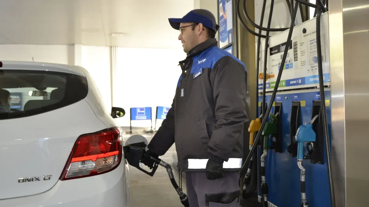 Cipolletti ya no es la opción más económica para cargar combustible respecto a Neuquén