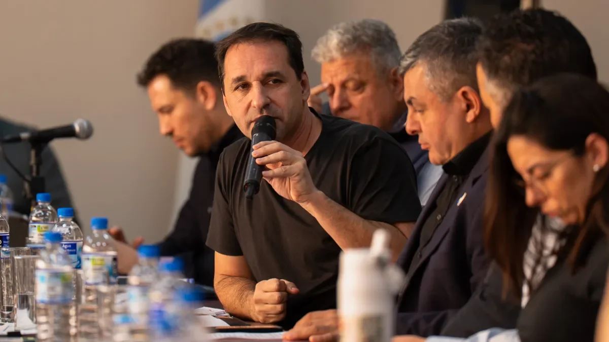 Claudio Domínguez critica fuertemente a Nadia Márquez por la falta de resultados en la gestión