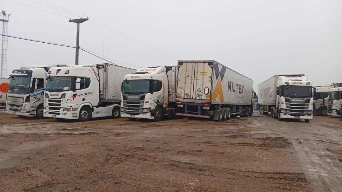 Colapso en Zapala: más de 150 camiones varados sin servicios básicos disponibles