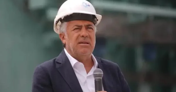 Cornejo impulsa la producción en Vaca Muerta con nuevos pozos y legislación innovadora