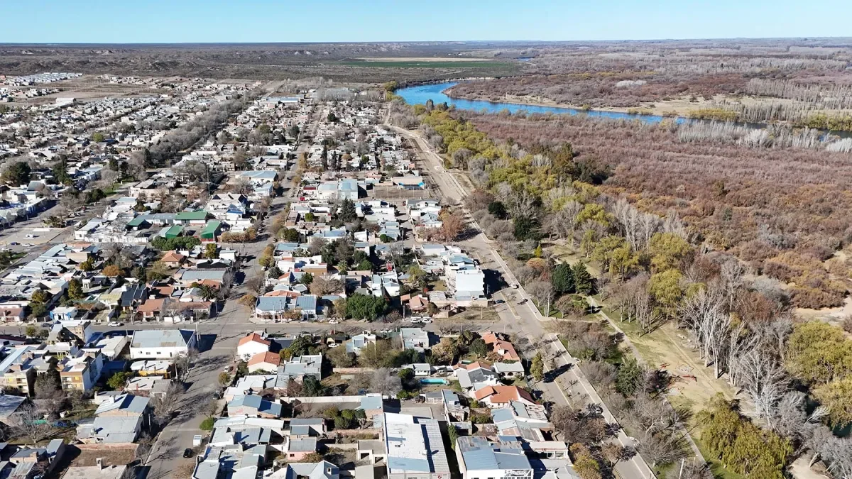 Crecimiento urbano en el Valle Medio: impacto en la producción local