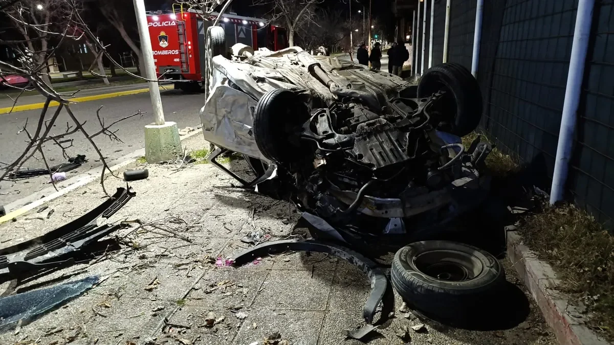 Cuatro personas hospitalizadas tras choque en la Plaza de las Banderas