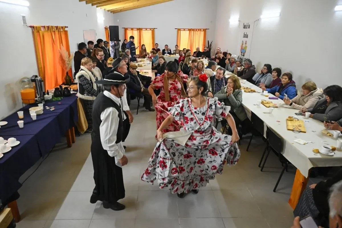 Cutral Có celebra la apertura de un nuevo salón de usos múltiples para adultos mayores
