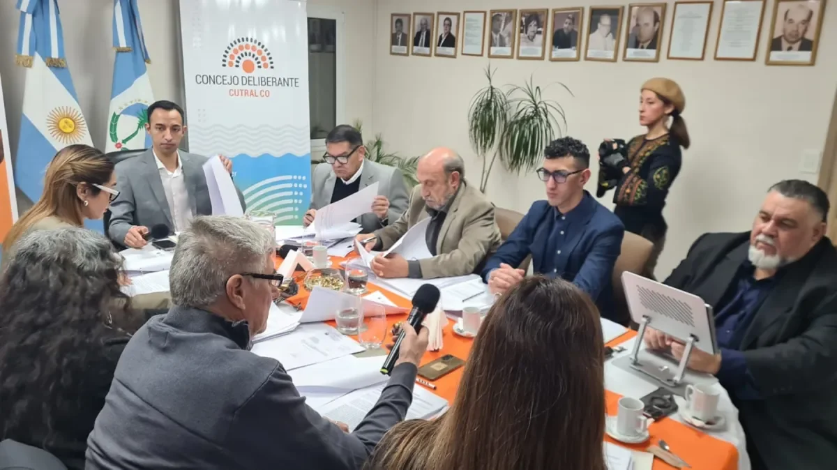 Decisión judicial archiva el juicio político contra concejal de La Libertad Avanza en Cutral Có