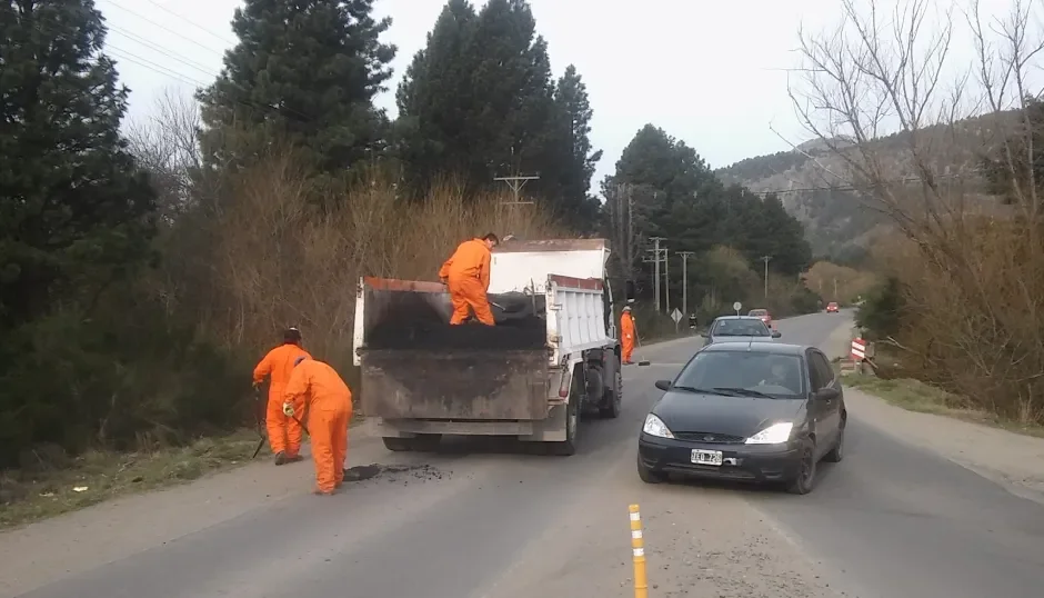 Defensores de Zapala exigen acciones inmediatas para reparar baches en las calles
