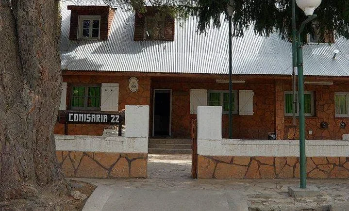 Denuncias cruzadas entre policía y joven generan tensión en Zapala