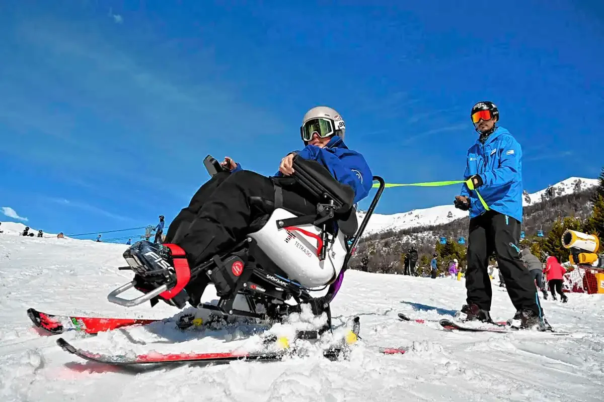 Desafío Bariloche presenta la primera silla de TetraSki en el país