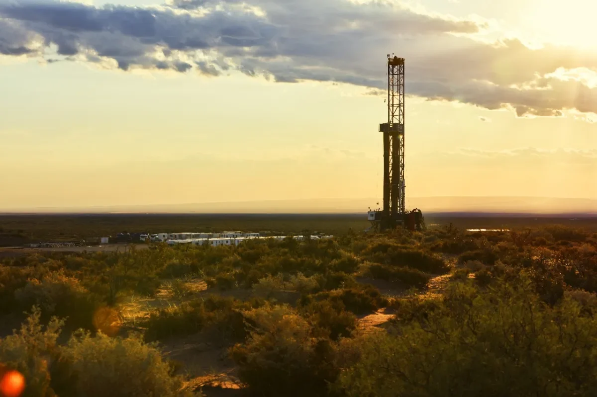 Descubrimiento de nueva formación petrolera impulsa la industria en Neuquén