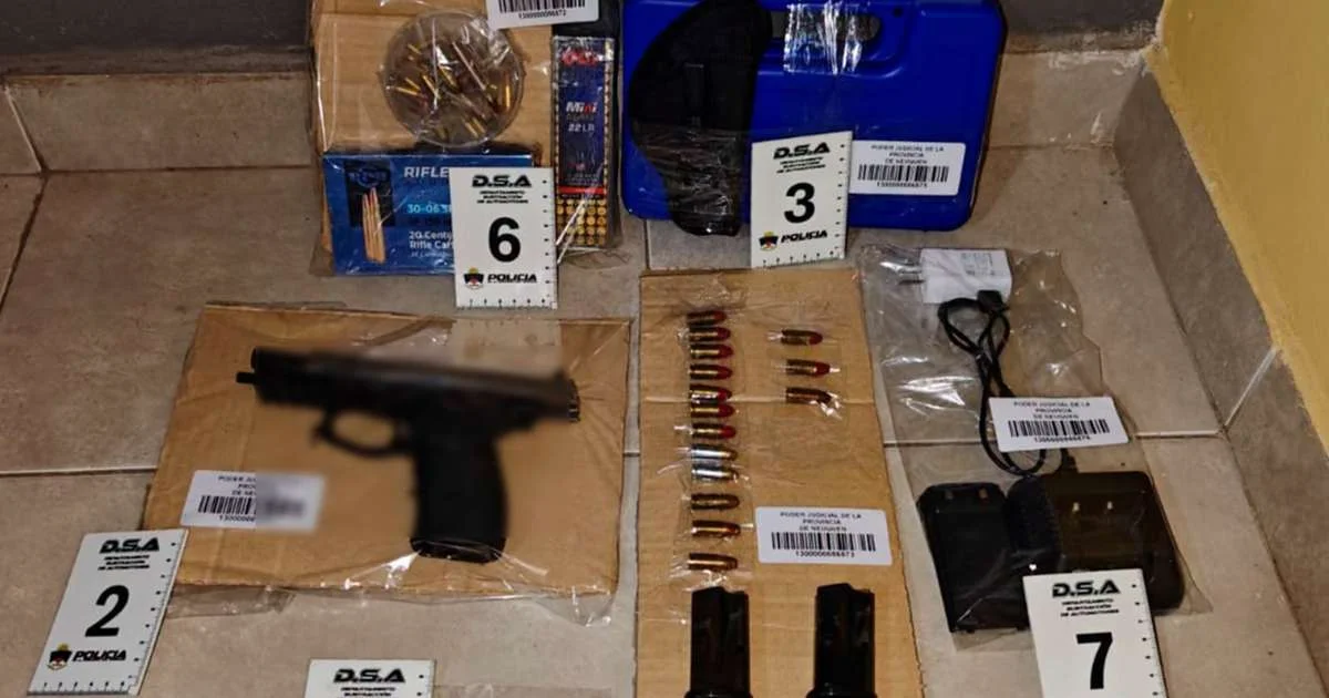 Desmantelan un depósito de drogas y armas en Neuquén tras robo de vehículo