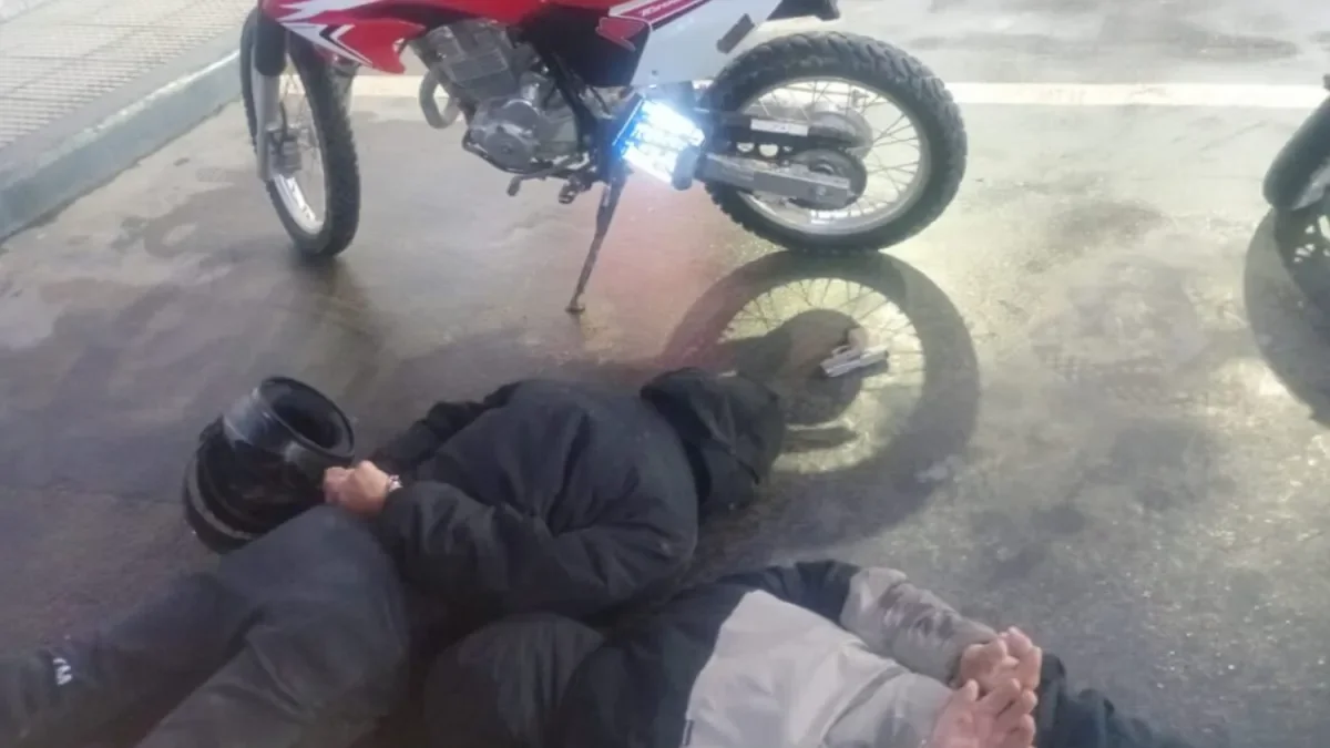 Detenido tras intentar agredir a la Policía con un arma en una estación YPF