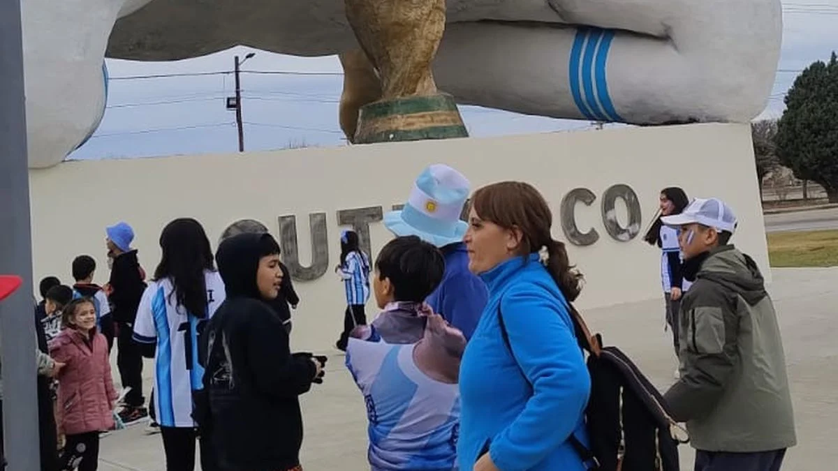Disfrutá de las vacaciones de invierno con la experiencia del Messi gigante