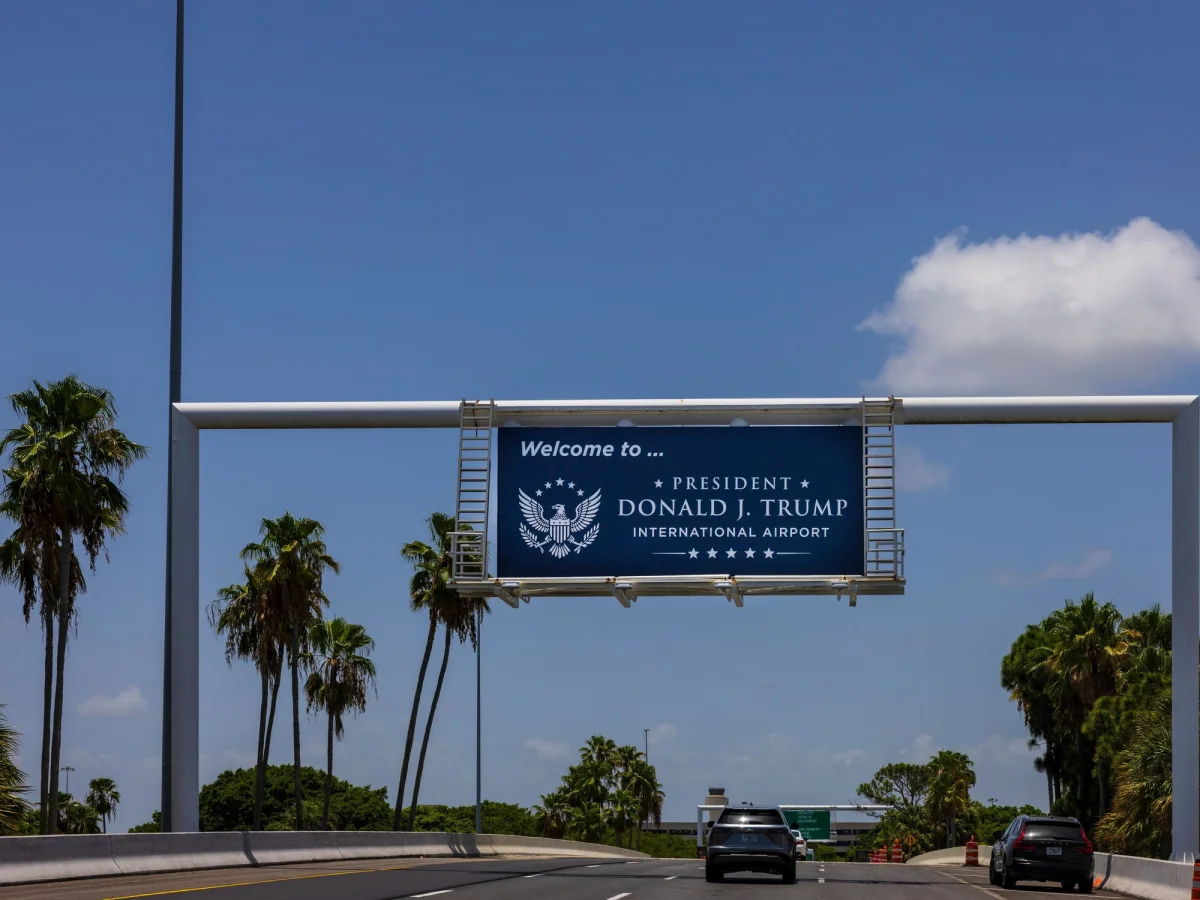 El aeropuerto internacional de Palm Beach adopta nuevo nombre tras controversia