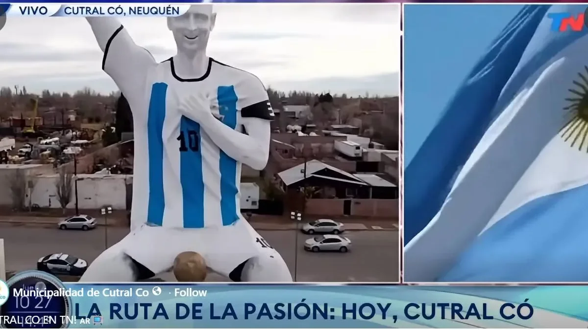 El arte en Cutral Có: la escultura de Messi genera opiniones encontradas