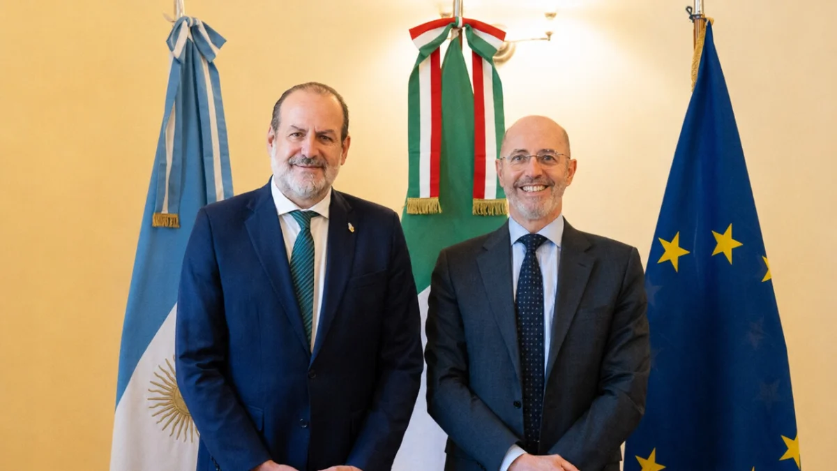 El embajador italiano recorre importantes ciudades del sur argentino