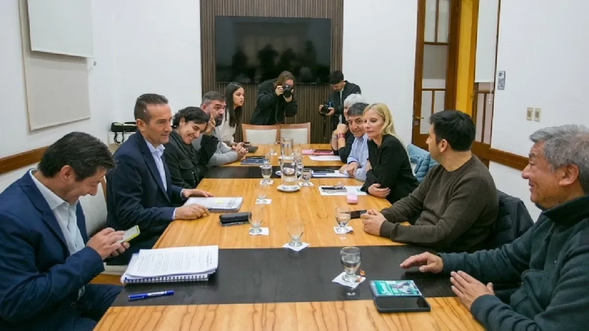 El Gobierno y ATE concluyen reunión sin acuerdos claros y tensiones evidentes