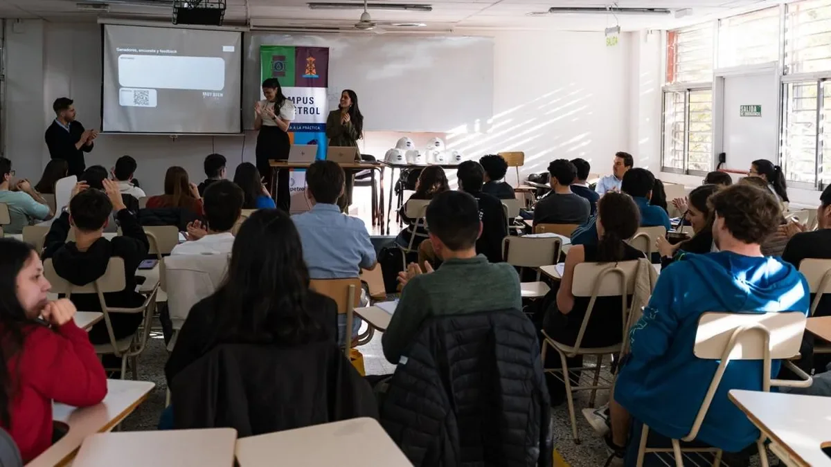 Estudiantes de la UNCo enfrentan retos en Vaca Muerta con premio de viaje a Fortín de Piedra