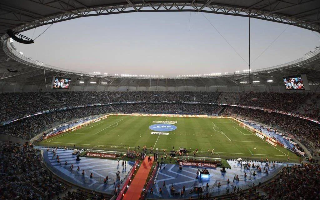 Estudiantes y Rosario Central se preparan para la Supercopa Internacional en La Plata