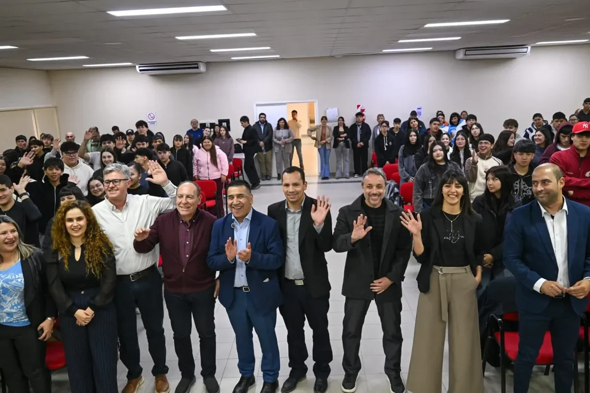 Estudiantina 2026: más de 60 cursos de Cutral Có y Plaza Huincul se preparan para la competencia