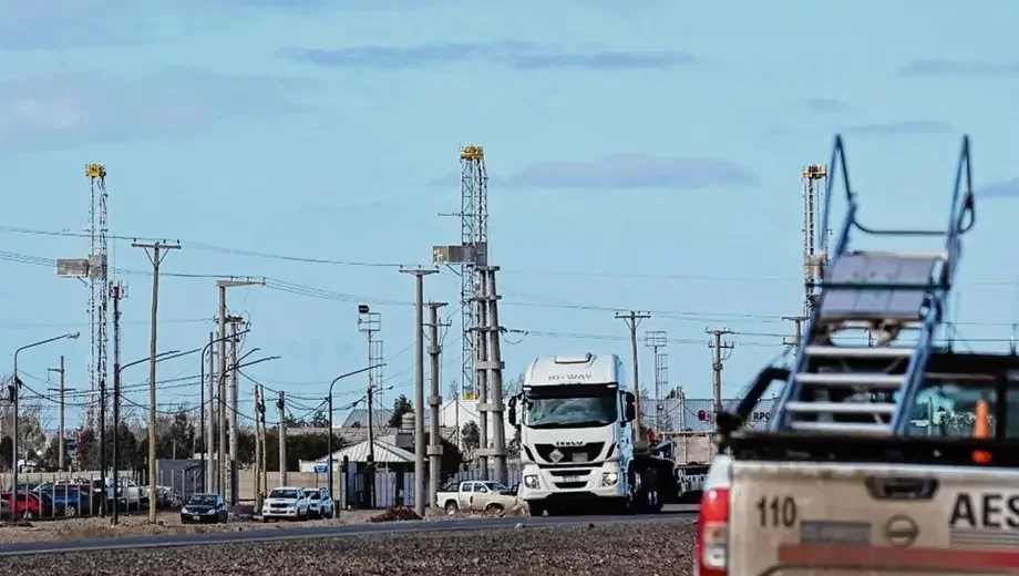 Estudio revela preocupaciones sobre derrames en Vaca Muerta y su impacto ambiental