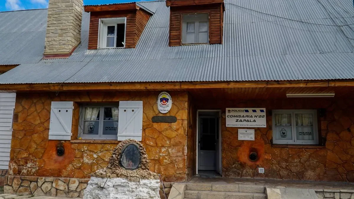 Ex policía agredido en un bar de Neuquén: su estado es crítico tras la paliza recibida